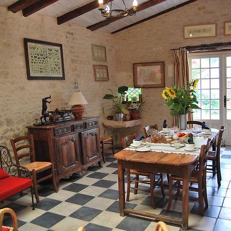 Отель Les Jardins Saint Leonard Thaire Экстерьер фото